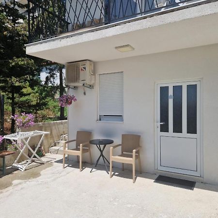 Studio Apartman Happy Home Тиват Екстериор снимка